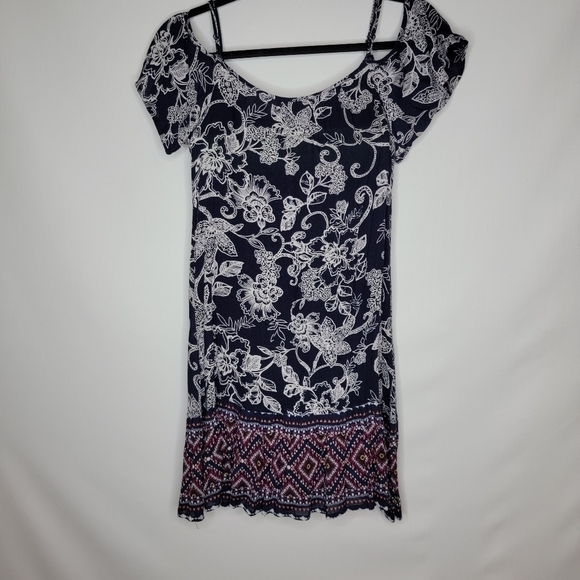 Band Of Gypsies Bohemian Ruffled Top - Picture 8 of 11